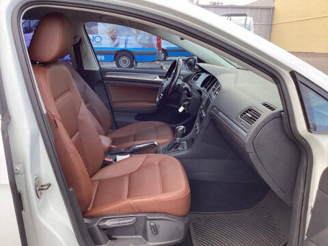 2017 Volkswagen Golf Alltrack