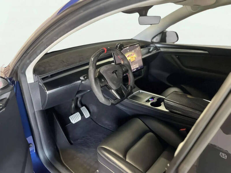 2023 Tesla Model Y Performance