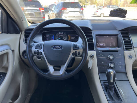 2013 Ford Taurus SEL