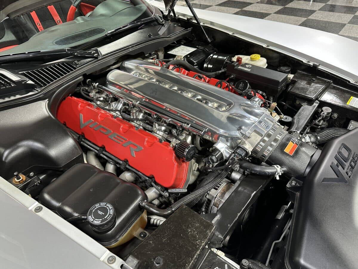 2005 Dodge Viper 25