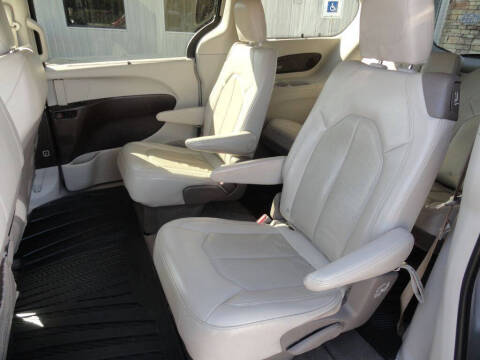 2021 Chrysler Pacifica Touring L