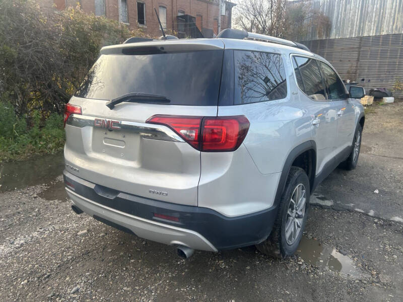 2018 GMC Acadia SLE-2