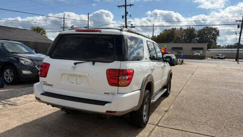 2004 Toyota Sequoia SR5