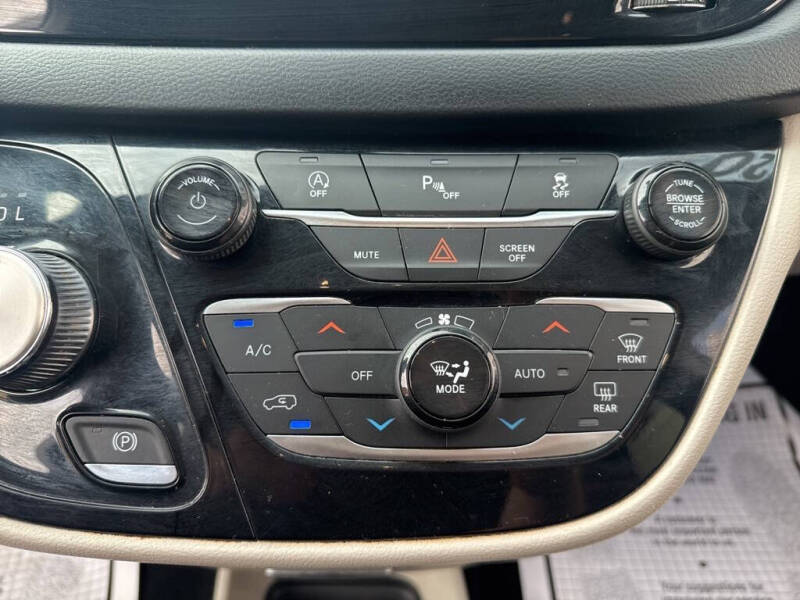 2020 Chrysler Pacifica Touring