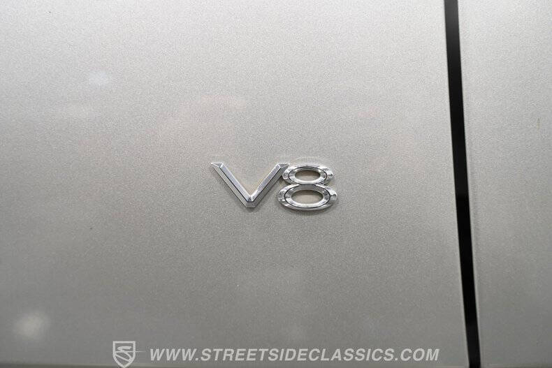 2004 Ford Thunderbird Deluxe