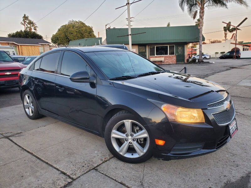 2014 Chevrolet Cruze for sale at Nueva Italia Motors in Ventura CA
