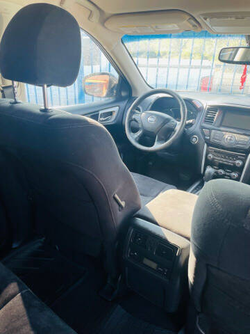 2015 Nissan Pathfinder S