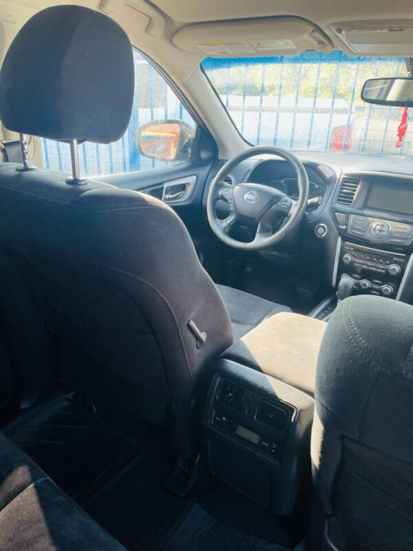 2015 Nissan Pathfinder S