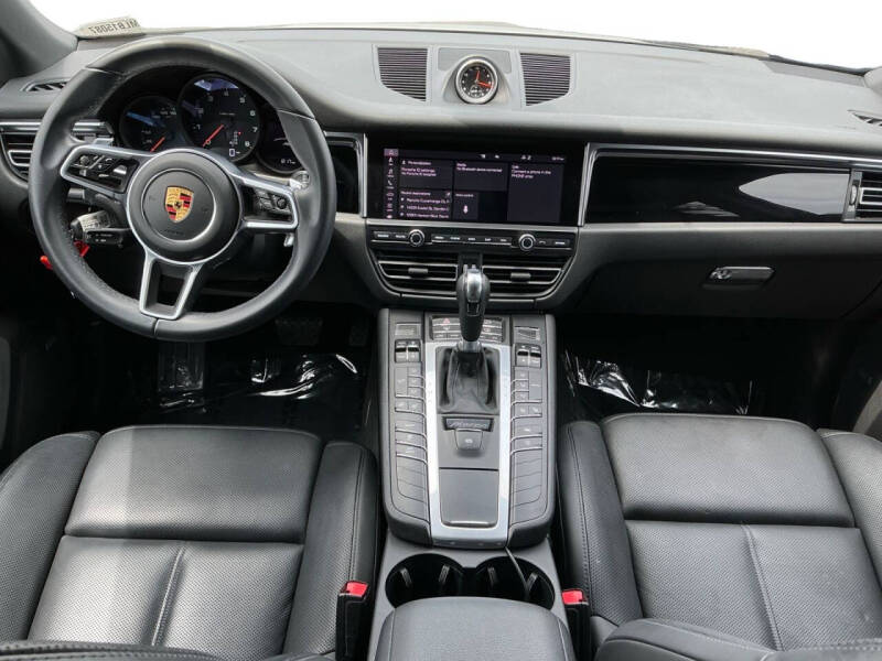 2021 Porsche Macan