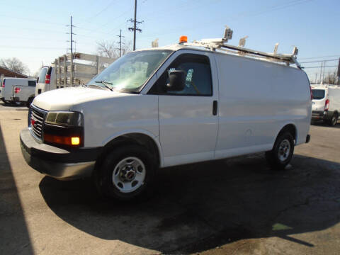 2010 GMC Savana for sale at HENNE DISTRIBUTING CO in Grandview MO