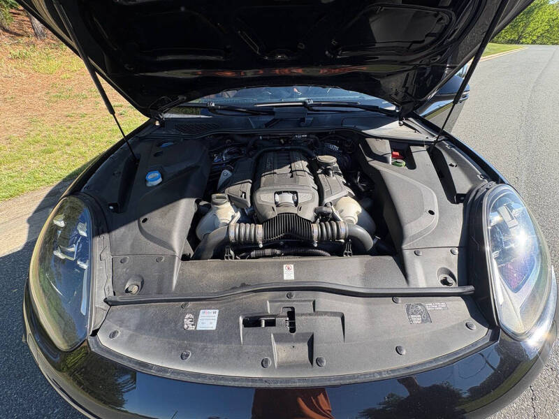 2016 Porsche Cayenne Turbo