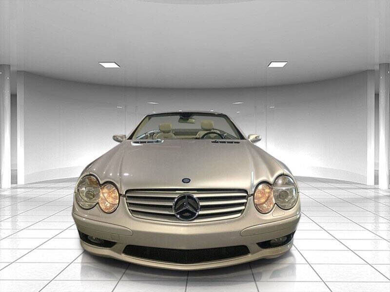 2005 Mercedes-Benz SL-Class 11