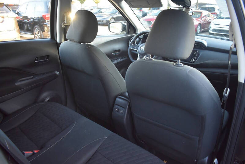 2021 Nissan Kicks SV