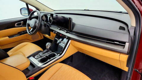 2024 Kia Carnival EX