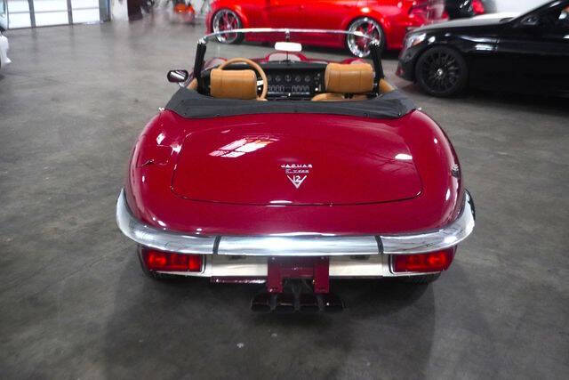 1974 Jaguar E-Type Series lll Roadster V-1