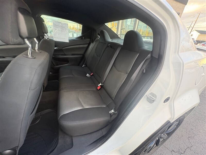 2014 Dodge Avenger SE