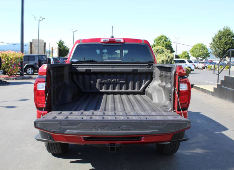 2023 GMC Canyon AT4