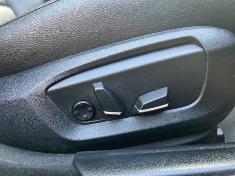 2016 BMW 5 Series 528i