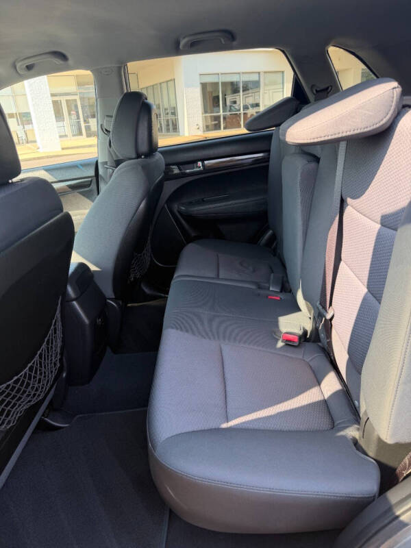2012 Kia Sorento LX
