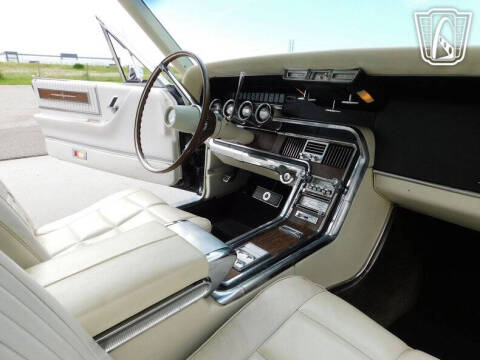 1966 Ford Thunderbird