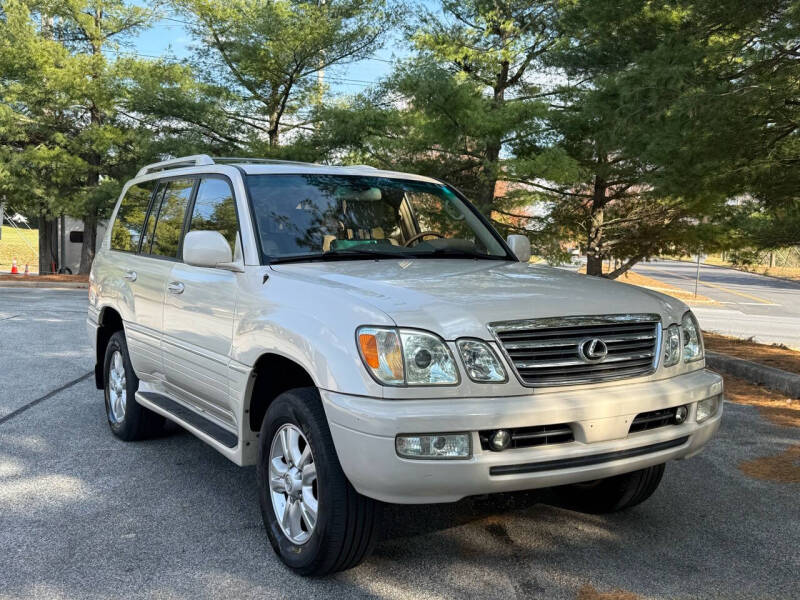 2003 Lexus LX 470 photo 12