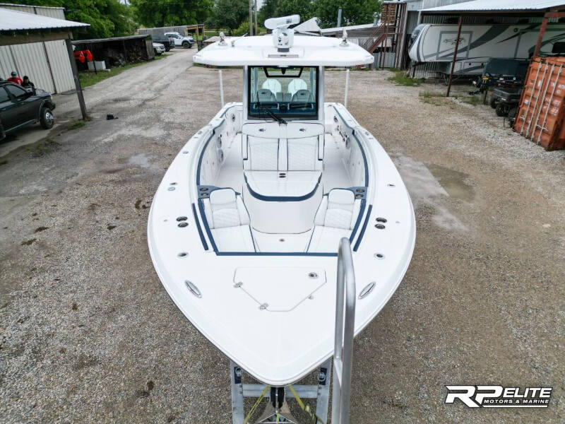 2021 Crevalle 33