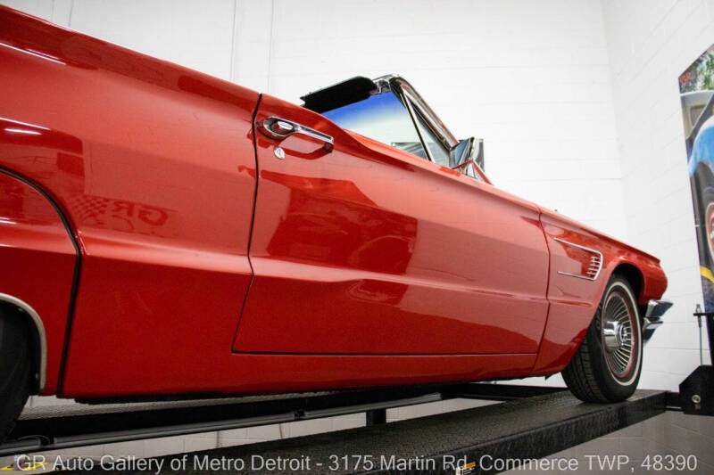 1965 Ford Thunderbird
