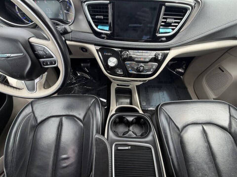 2018 Chrysler Pacifica Hybrid Limited