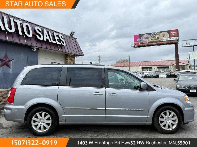 2013 Chrysler Town and Country Touring