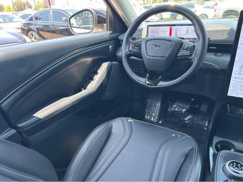 2024 Ford Mustang Mach-E Premium