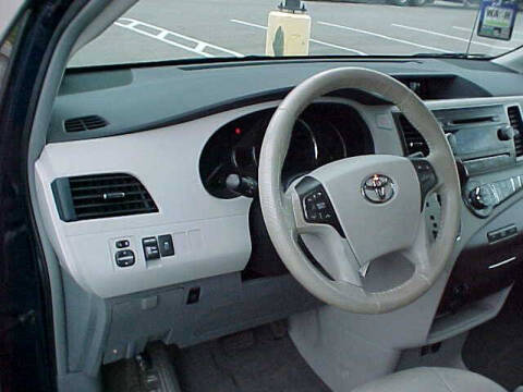 2012 Toyota Sienna XLE 8-Passenger