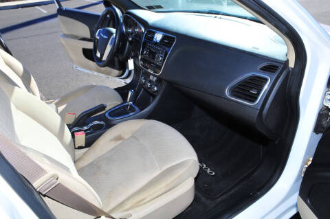 2012 Chrysler 200 Touring