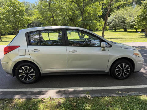 2009 Nissan Versa 1.8 S