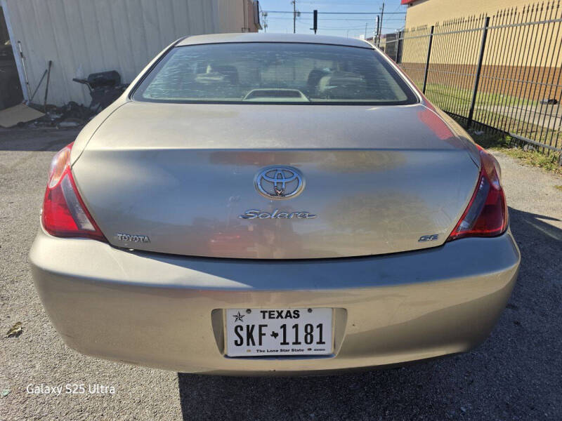 2004 Toyota Camry Solara SE