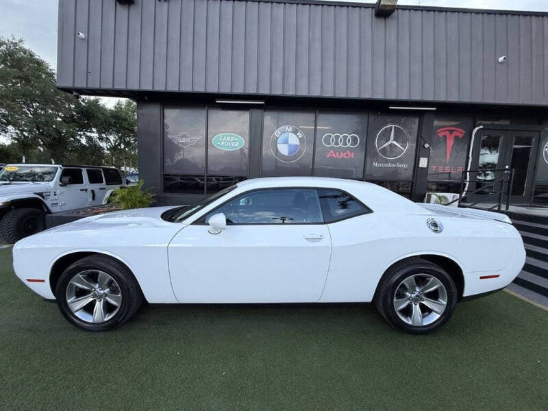 2020 Dodge Challenger SXT