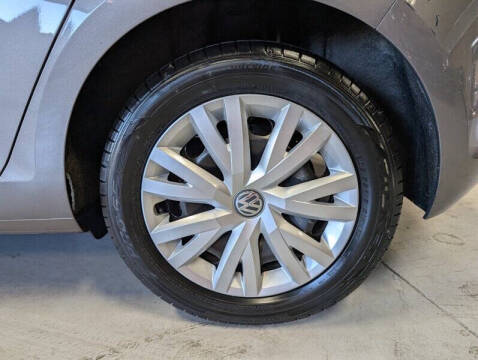 2015 Volkswagen e-Golf Limited Edition