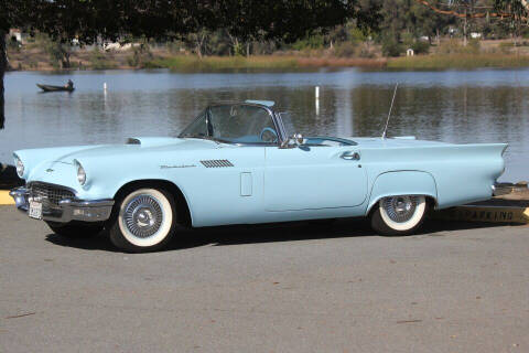 1957 Ford Thunderbird