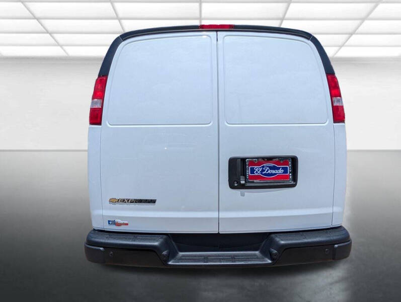 2026 Chevrolet Express 2500