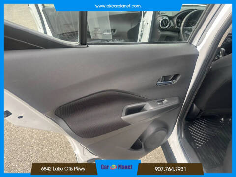 2022 Nissan Kicks SV