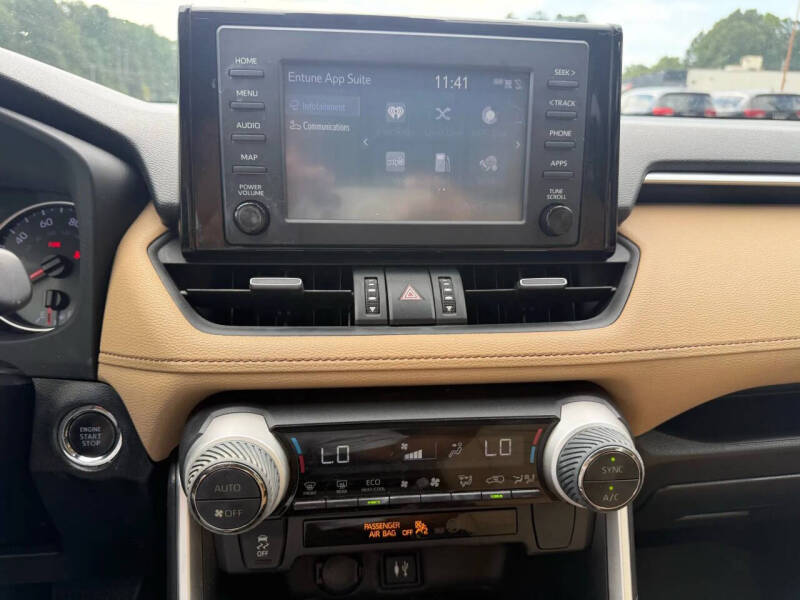 2019 Toyota RAV4 XLE Premium