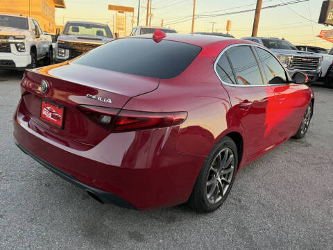 2019 Alfa Romeo Giulia Sport