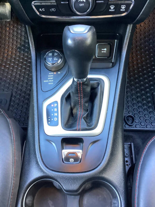 2015 Jeep Cherokee Trailhawk