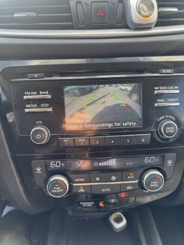 2015 Nissan Rogue SV