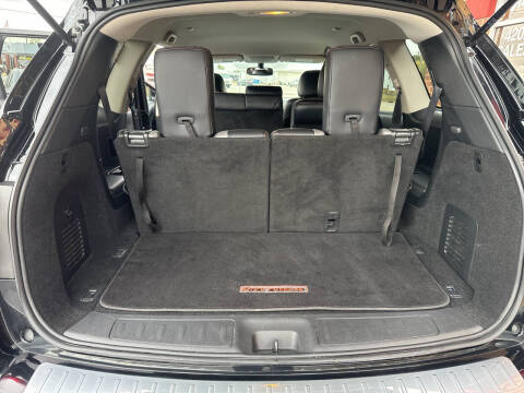 2020 Nissan Pathfinder SV