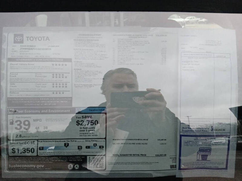 2025 Toyota RAV4 Hybrid LE