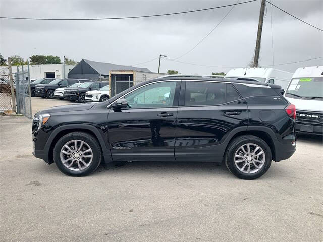 2023 GMC Terrain SLT