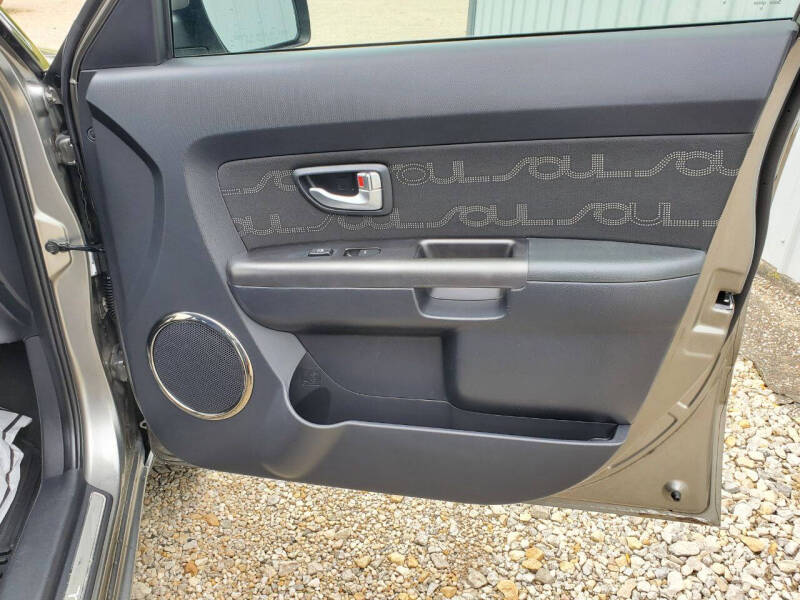 2012 Kia Soul +
