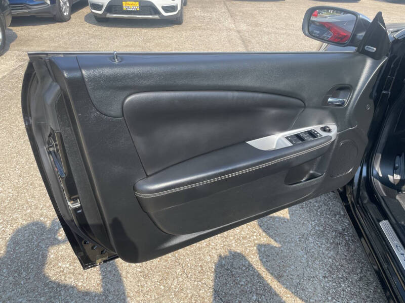 2014 Chrysler 200 Limited