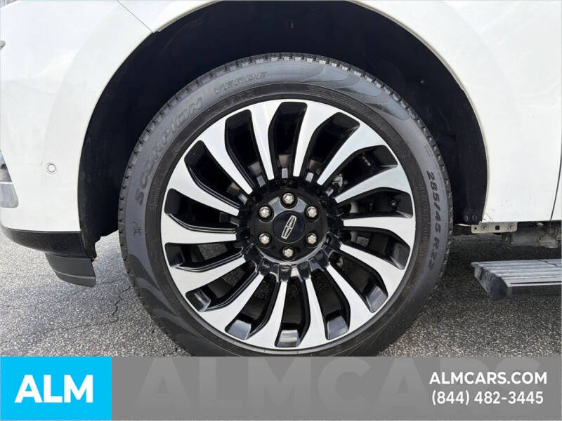 2023 Lincoln Navigator Black Label