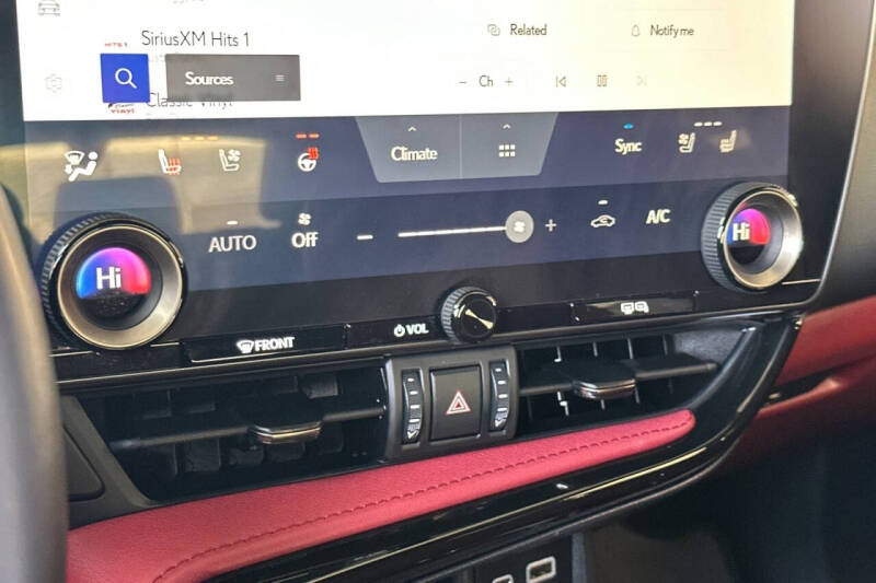 2025 Lexus NX 350h Premium